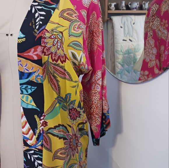 Johnny Was Jade Multi Short Kimono - Picture 2 of 8